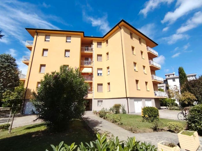 Appartamento quadrilocale in vendita in via Flli Bonacatti, Centro, Finale Emilia