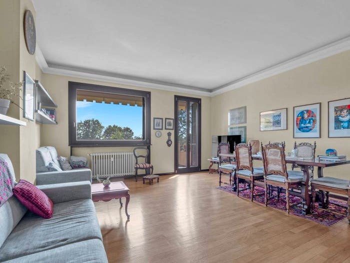 Appartamento quadrilocale in vendita in Via Roma Usmate Velate MB Italia, Usmate, Usmate Velate