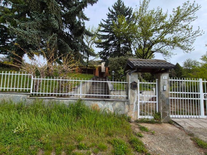 Casa con 6 locali in vendita in Via della Giachera, Reano