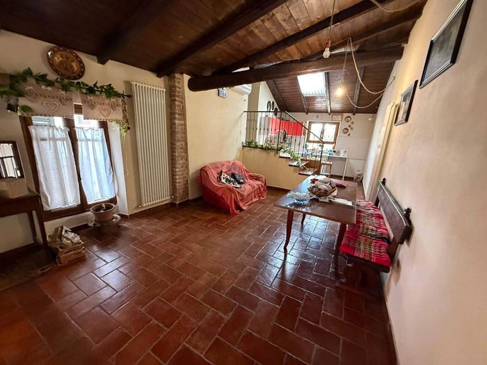 Casa con 6 locali in vendita in Via Torre, Castelspina