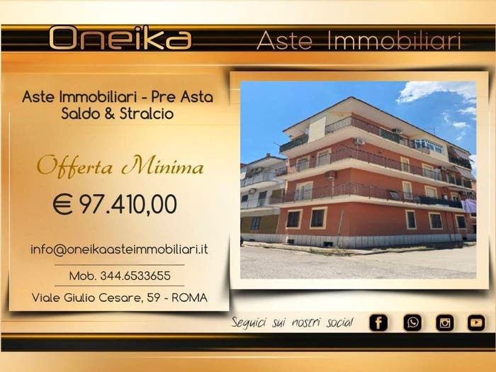Appartamento con 6 locali in vendita in Via Vincenzo Gioberti, Afragola
