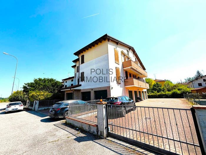Appartamento quadrilocale in vendita in Via Sandro Pertini, Medolla