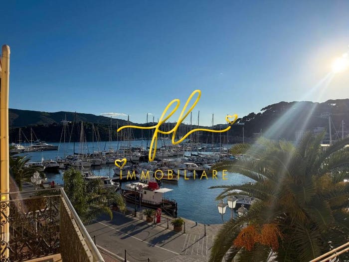 Appartamento con 6 locali in vendita in Banchina, Porto Azzurro