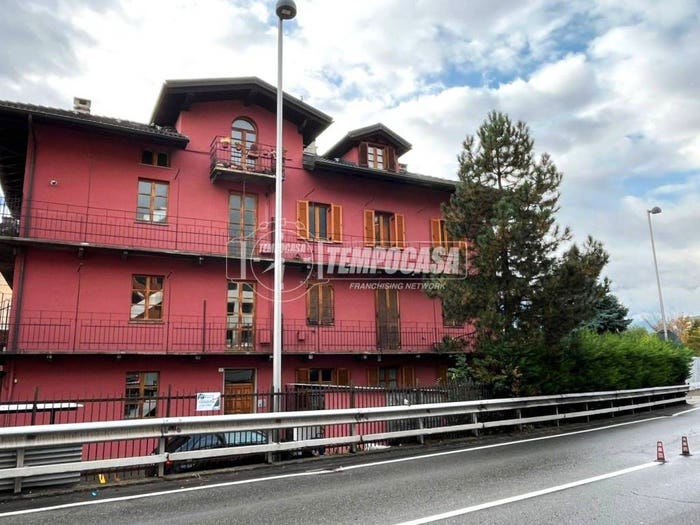 Appartamento bilocale in vendita in Via Innocenzo V Papa, Centro, Aosta