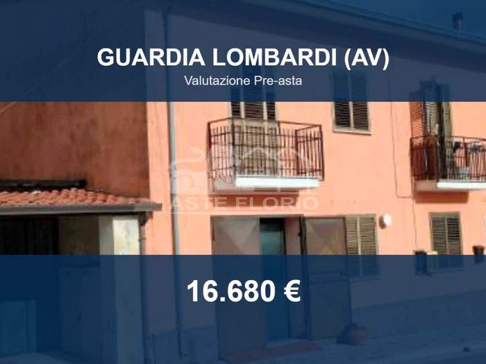 Casa trilocale in vendita in Via Borgo le Taverne, Guardia Lombardi