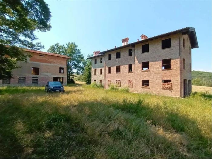 Casa con 6 locali in vendita in Via Giardini, Centro, Pavullo nel Frignano