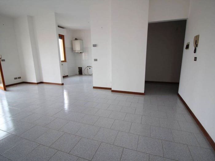 Appartamento con 5 locali in vendita in Via Giovanni XXIII, Centro, Monteroni d'Arbia