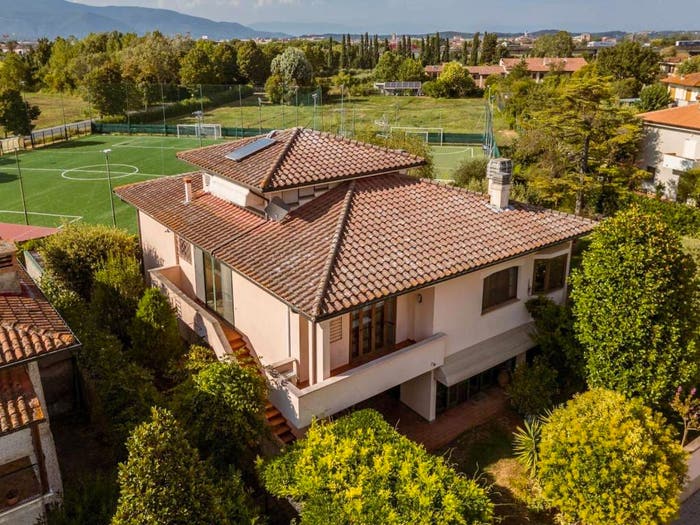 Casa con 6 locali in vendita in Via del Popolo, Santa Lucia La Borra, Pontedera