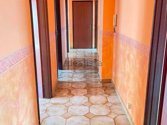 Appartamento quadrilocale in vendita in Via Iv Novembre, Centro, Aci Catena