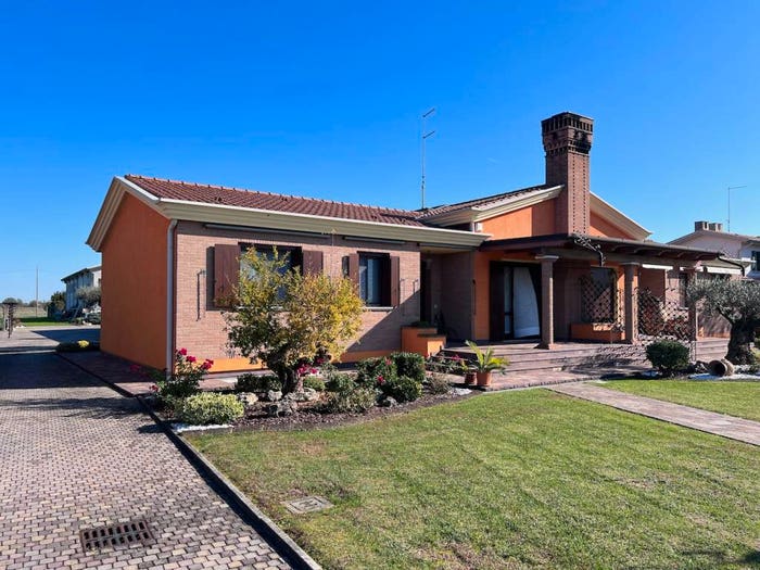 Casa con 6 locali in vendita in Via Pietra, Musile di Piave
