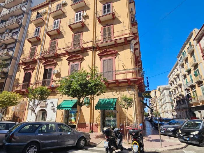 Appartamento con 5 locali in vendita in Via Giuseppe Mazzini, Borgo, Taranto