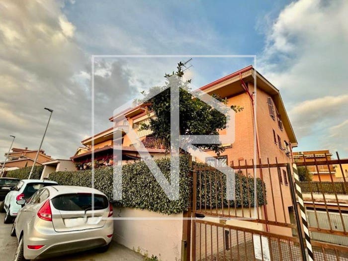 Appartamento bilocale in vendita in Via Rosata, Collefiorito, Guidonia Montecelio