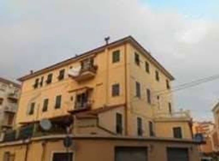 Appartamento con 5 locali in vendita in Via Mazzini, Porto Maurizio, Imperia