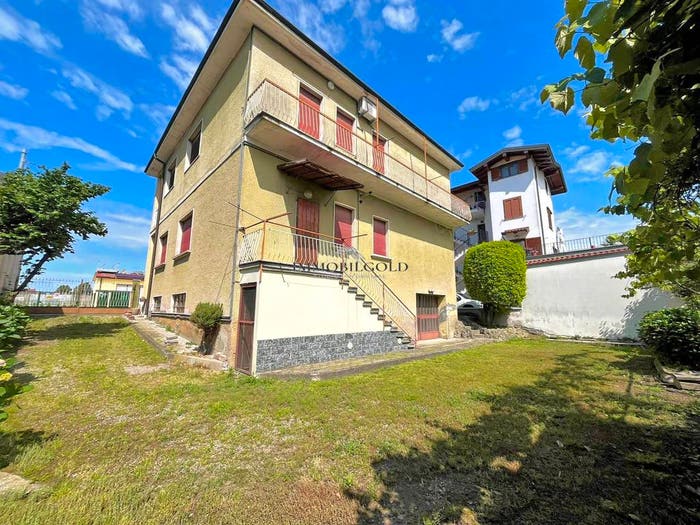 Casa con 6 locali in vendita in Via Girolamo Savonarola, Abbiategrasso