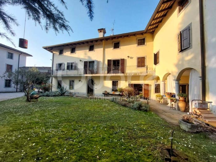 Casa con 6 locali in vendita in Via Isonzo, Centro, Treppo Grande