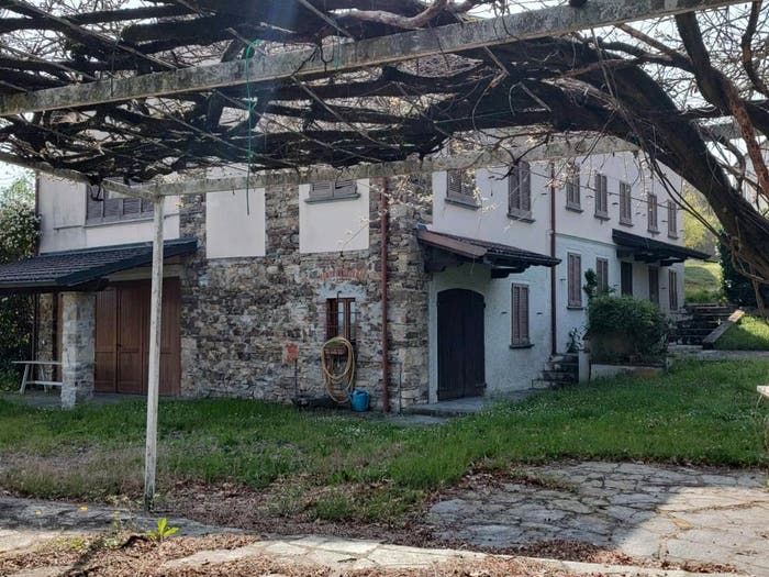 Casa con 5 locali in vendita in Frazione Segale, Volpara