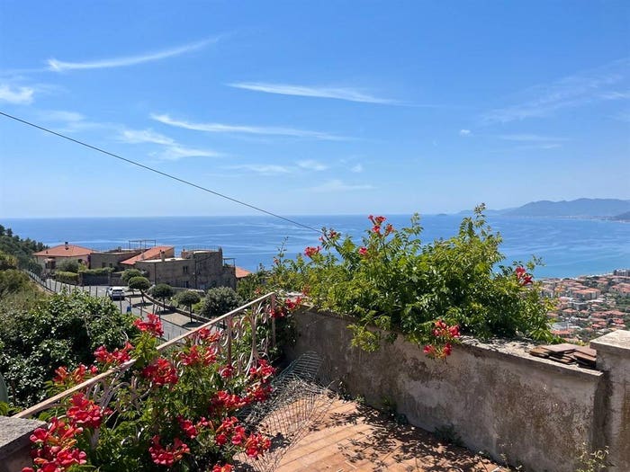 Casa con 5 locali in vendita in VIA GIULIO BARRILI, Verezzi, Borgio Verezzi