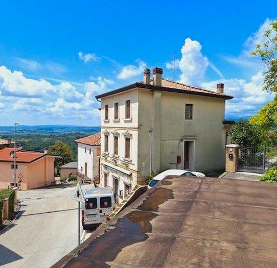Casa quadrilocale in vendita in Borgo Gava, Montaner, Sarmede