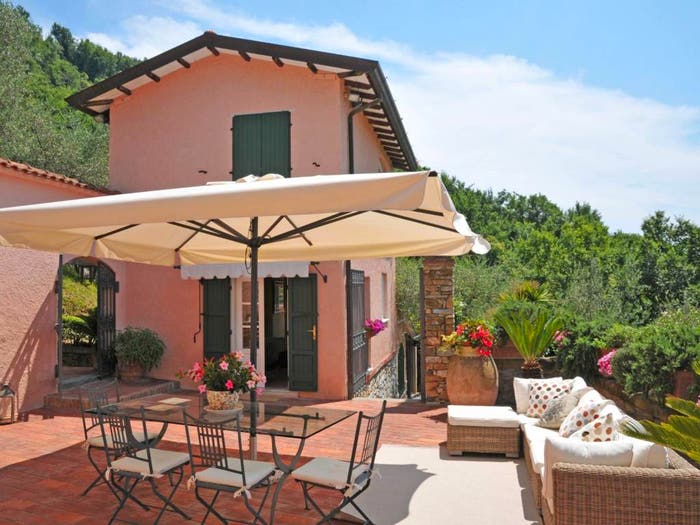Casa con 6 locali in vendita in Casano Dogana Isola, Luni