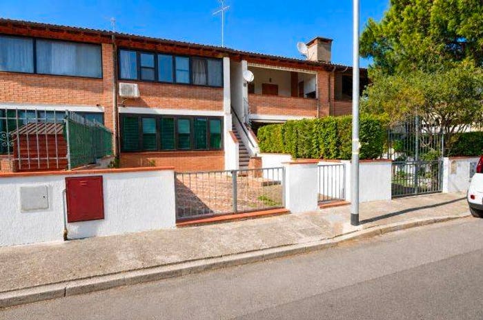Casa trilocale in vendita in Via Monte San Michele, Lido degli Scacchi Lido di Pomposa, Comacchio