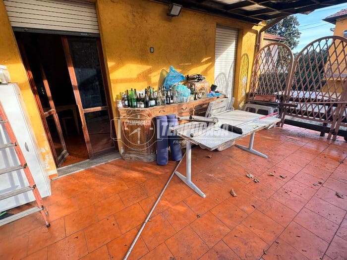 Casa trilocale in vendita in Via Garibaldi, Centro, Fino Mornasco