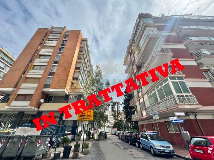 Appartamento quadrilocale in vendita in Viale Maria Bakunin, Fuorigrotta, Napoli