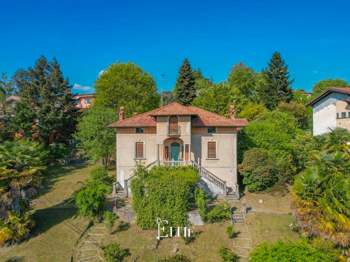 Casa con 5 locali in vendita in Via Premunera, Centro, Besozzo
