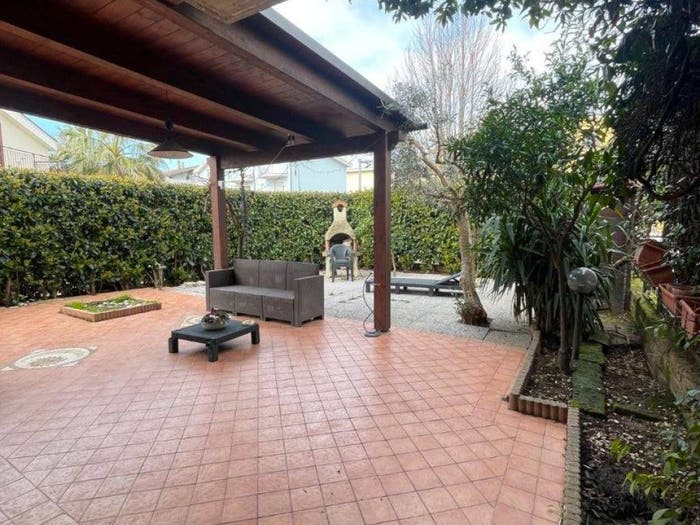 Casa con 6 locali in vendita in Via Castagna, San Martino Bassa, Città Sant'Angelo