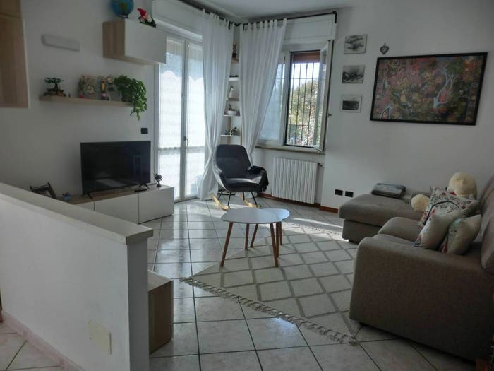 Appartamento trilocale in vendita in Via Alcide De Gasperi, Centro, Brembio