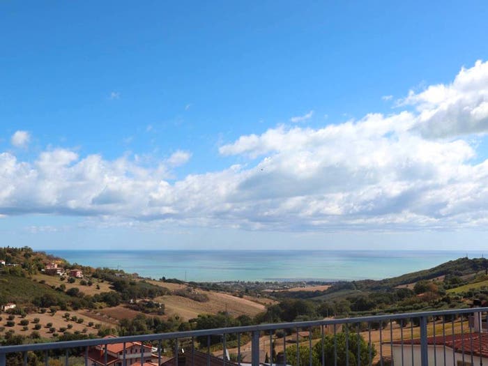 Appartamento quadrilocale in vendita in Via Bruno Bruni, Colonnella