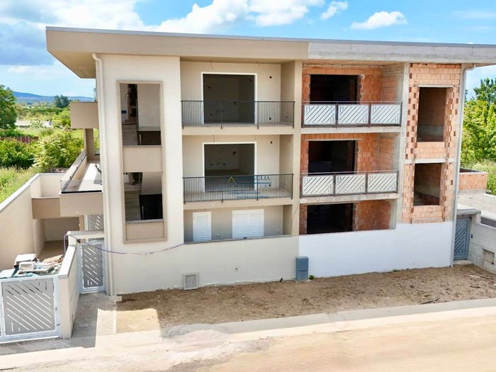 Casa con 6 locali in vendita in Via Piero Gobetti, Parete