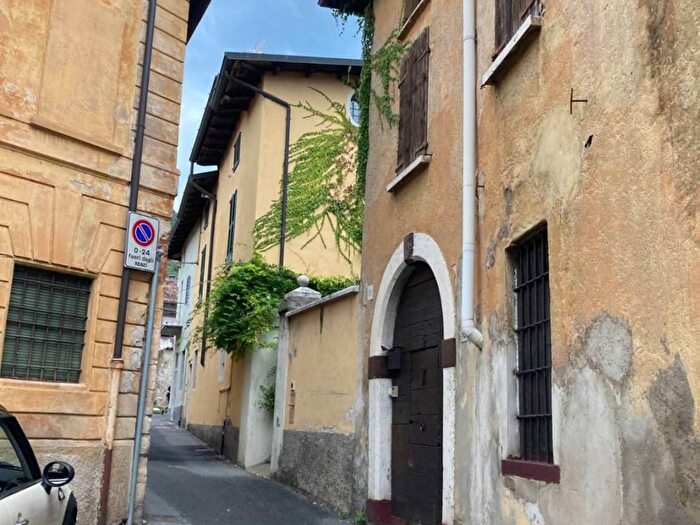Casa trilocale in vendita in Vicolo della Cinta, Centro, Cellatica