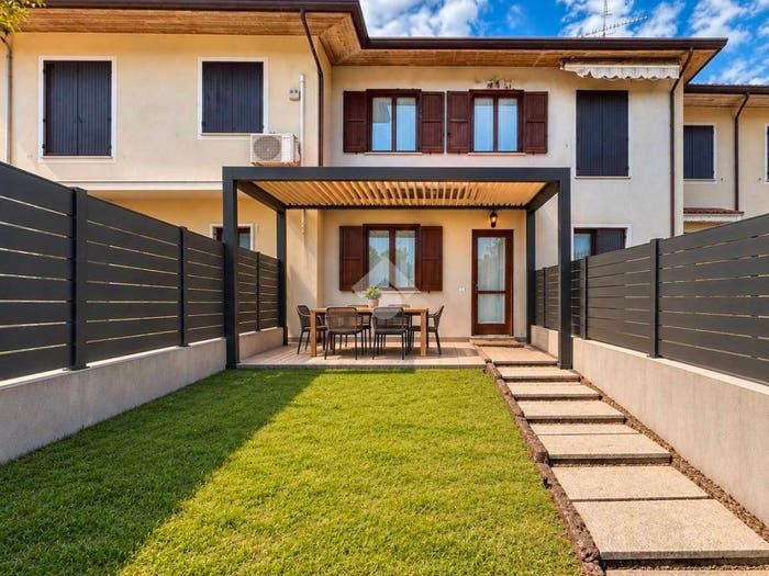 Casa quadrilocale in vendita in via Caduti del Lavoro, Ponte Cingoli, Rodengo Saiano