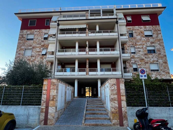 Appartamento trilocale in vendita in Via Don Luigi Sturzo, Centro, Tolentino