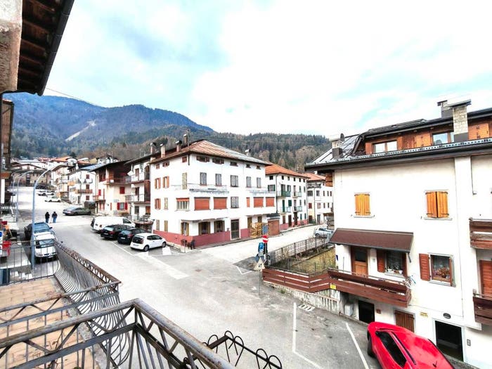 Appartamento con 6 locali in vendita in Via Monte Grappa, Centro, Domegge di Cadore