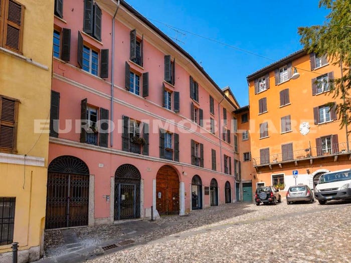 Appartamento con 5 locali in vendita in Piazza Tito Speri, Castello Via Musei, Brescia