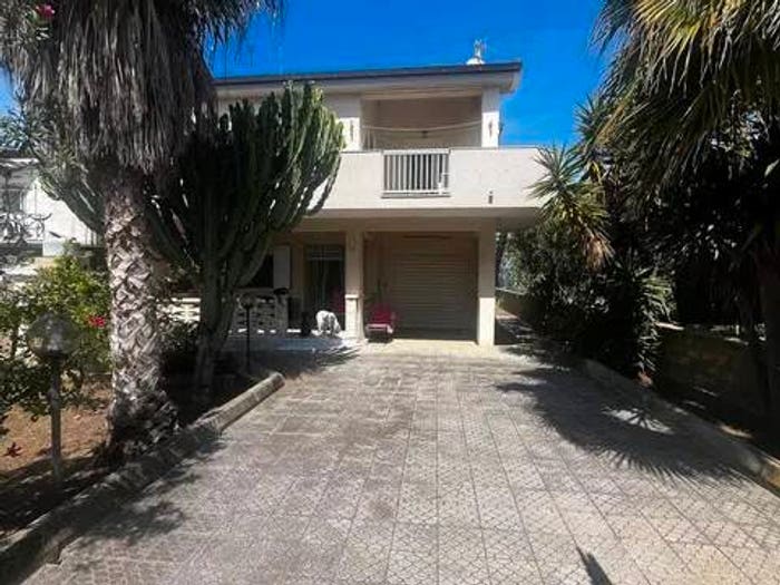 Casa con 6 locali in vendita in Via Al Kerkint, San Leone Villaseta Villaggio, Agrigento