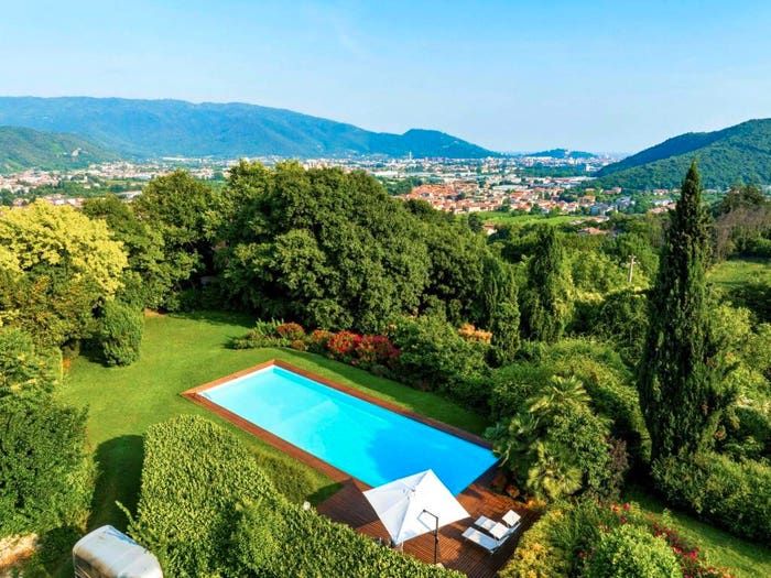 Casa con 6 locali in vendita in Collebeato