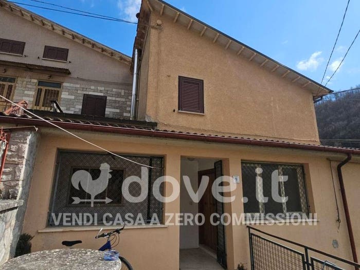 Casa con 5 locali in vendita in Località Palmaiolo, Cascia