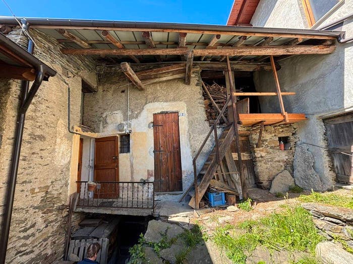 Casa con 5 locali in vendita in Borgata Bastia, Perrero