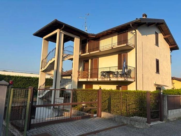 Casa trilocale in vendita in Via Vignetta, Centro, Appiano Gentile