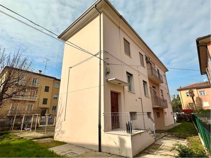 Appartamento quadrilocale in vendita in Trilocale ristrutturato a nuovo, Cappuccini Montericco, Imola