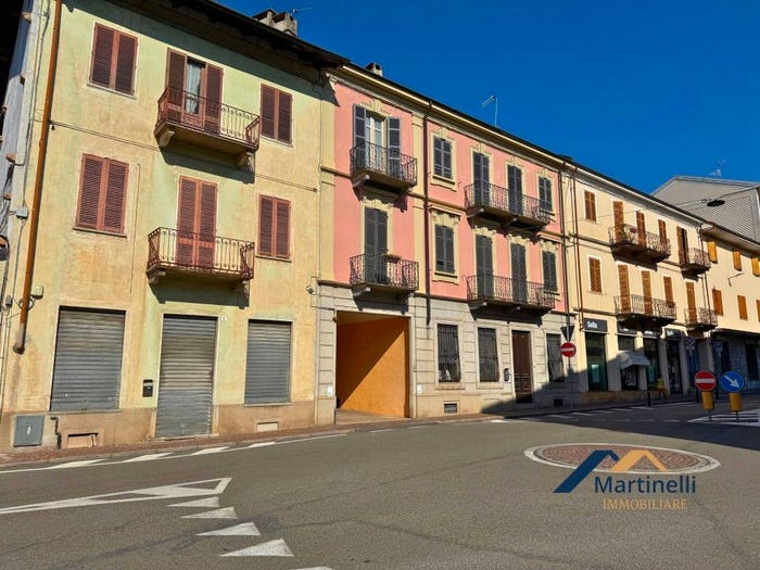 Casa con 5 locali in vendita in Piazza Ubertalli, Brusnengo