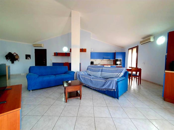 Casa quadrilocale in vendita in Viale Santa Chiara, Tortolì