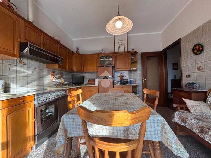 Appartamento quadrilocale in vendita in Via Buniva, Centro, None