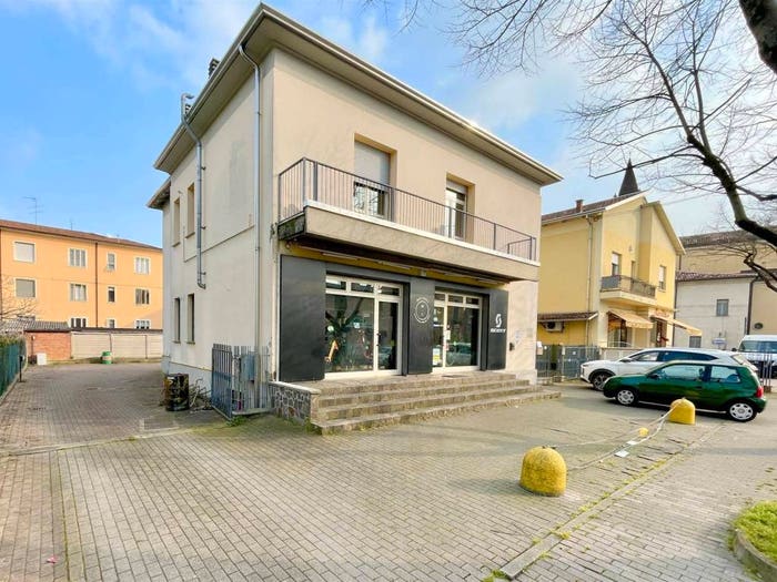 Casa quadrilocale in vendita in Cerese, Borgo Virgilio