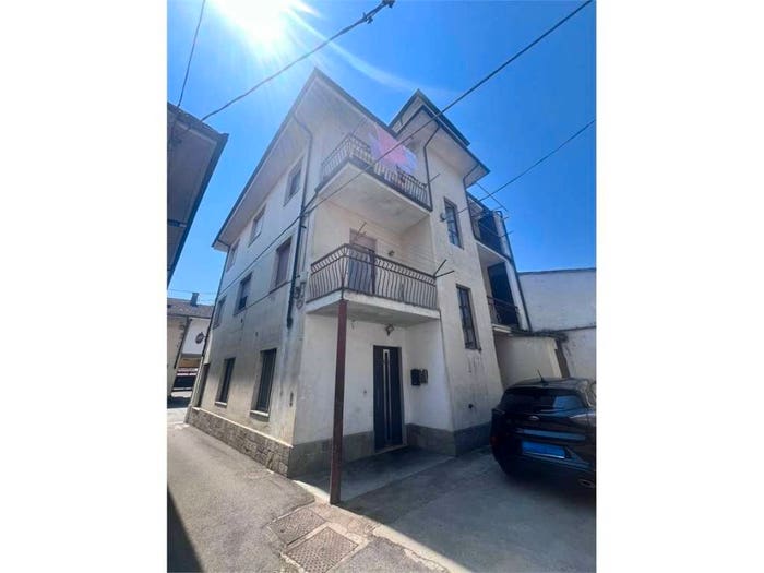 Appartamento quadrilocale in vendita in vicolo santa ida, Caramagna Piemonte