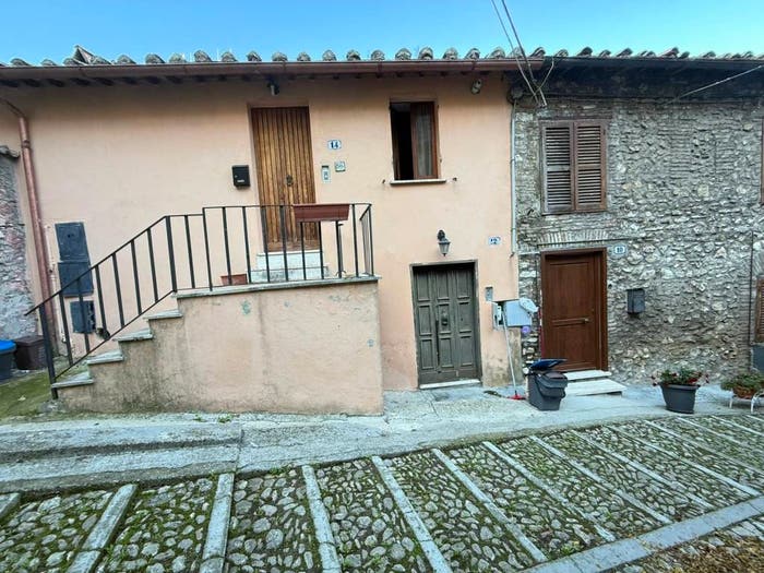 Appartamento bilocale in vendita in Via del Canale, Centro, Narni