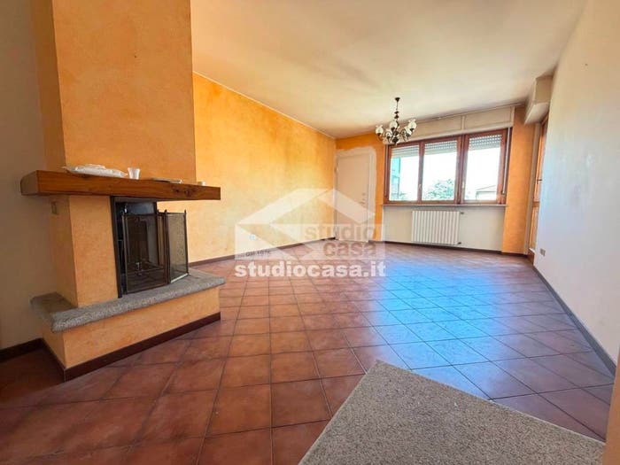 Appartamento trilocale in vendita in Ombriano Sabbioni San Carlo, Crema