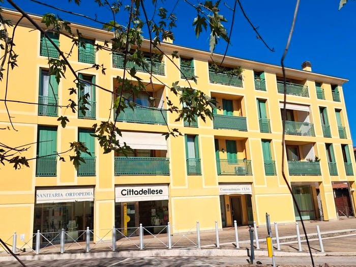 Appartamento trilocale in vendita in Via Salvator Rosa, Centro, Thiene